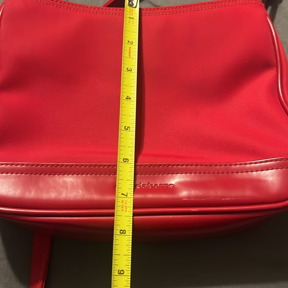 Red Liz Claiborne purse - Picture 5 of 10
